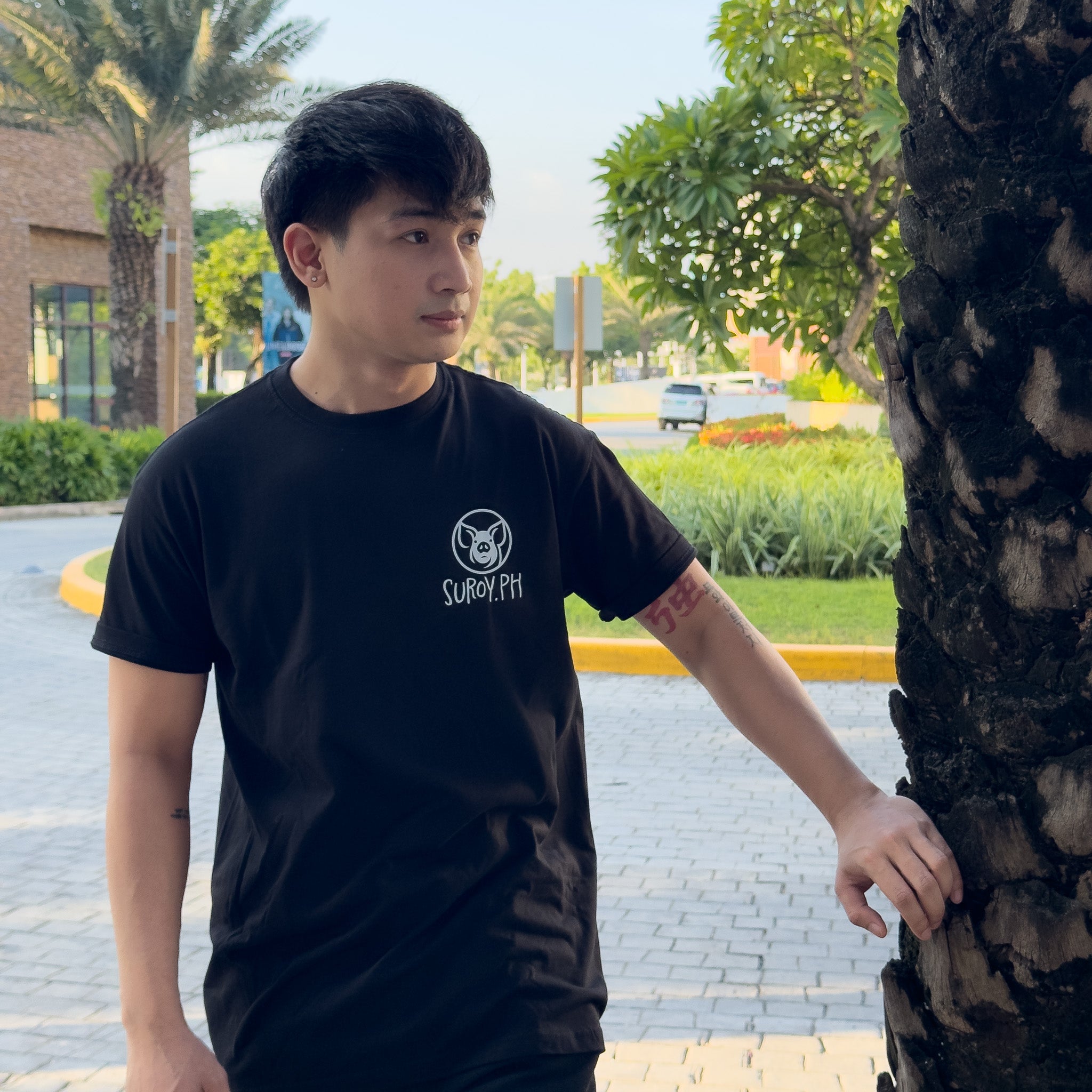 Lechon Club Tee - Island Series